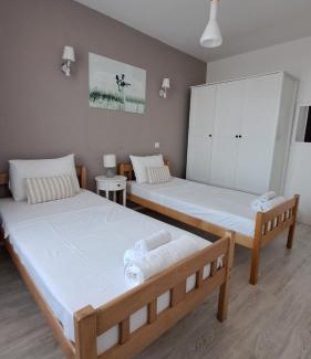 Prizren Apartment | Double Room, Shared bathroom- Rooms GEA