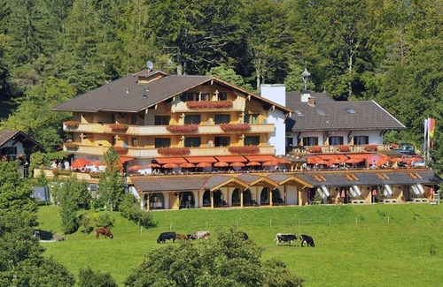 Mittenwald Apartment | Double room south "Almwiesenzimmer" 2, shower /toilet - Gröbl-Alm, alpine inn /hotel