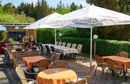 Dillendorf House | Double room without breakfast - Landhotel Karrenberg