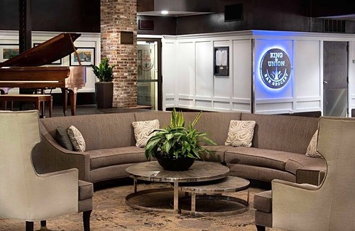 Downtown Memphis Hotel | DoubleTree by Hilton Memphis Downtown