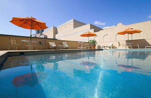 Downtown Memphis Hotel | DoubleTree by Hilton Memphis Downtown