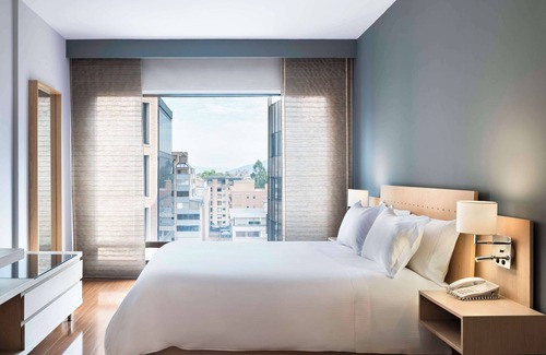 Chico Norte III Hotel | Doubletree By Hilton Bogota Calle 100,Co