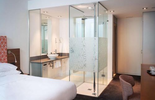 Schwanheim Hotel | DoubleTree by Hilton Frankfurt Niederrad