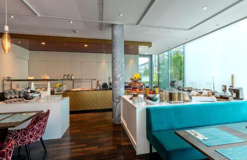 Schwanheim Hotel | DoubleTree by Hilton Frankfurt Niederrad