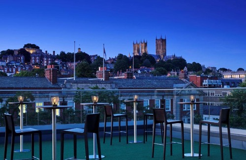 Lincoln Hotel | DoubleTree by Hilton Lincoln
