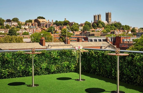 Lincoln Hotel | DoubleTree by Hilton Lincoln