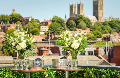 Lincoln Hotel | DoubleTree by Hilton Lincoln