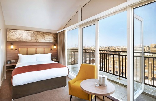 Surrey Docks Hotel | DoubleTree by Hilton London - Docklands Riverside