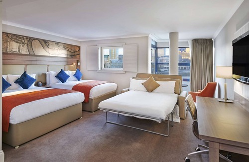 Surrey Docks Hotel | DoubleTree by Hilton London - Docklands Riverside