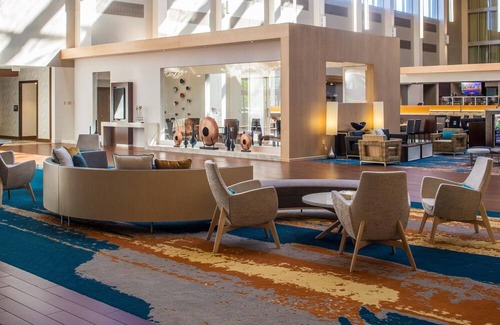 Mars Hotel | DoubleTree by Hilton Pittsburgh Cranberry