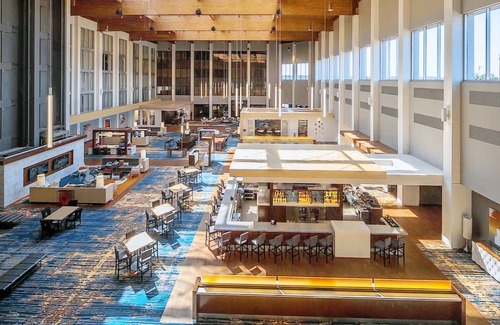 Mars Hotel | DoubleTree by Hilton Pittsburgh Cranberry
