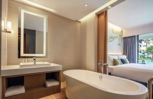 Patong Resort | DoubleTree by Hilton Phuket Banthai Resort