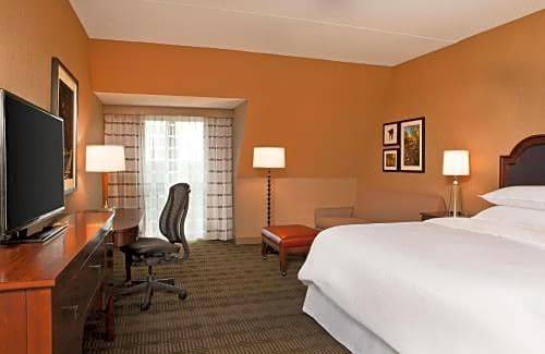 Burlington Hotel | DoubleTree by Hilton Hotel Burlington Vermont