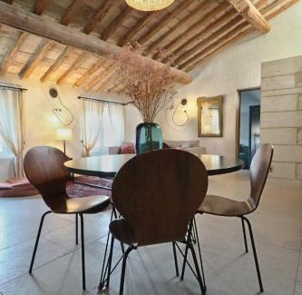 Uzes Apartment | Douceur Uzétienne Appartement de Caractère Climatisé