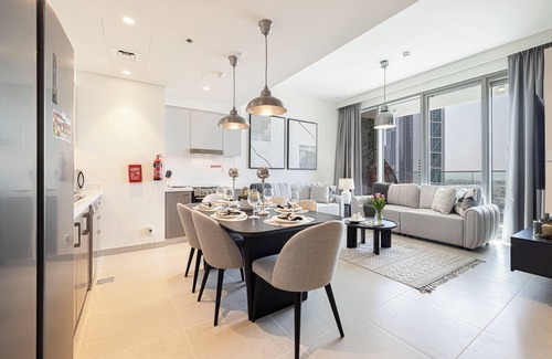 Downtown Dubai Apartment | Downtown Dream Sea View Near Dubai Mall