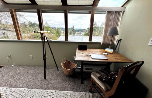 Gig Harbor House | Downtown Gig Harbor -quaint- walking distance to the pier and waterfront
