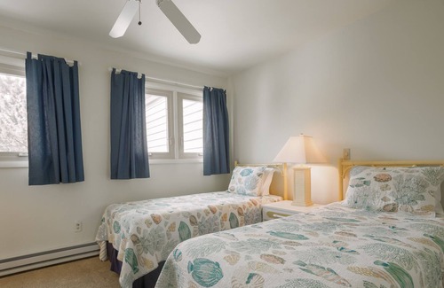 South Rehoboth Condo | Downtown Rehoboth Beach w/ Ocean Views Split Level Condo Sleeping 6