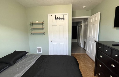 Tillamook House | Downtown Tillamook Home - Close to the beach and Pet-Friendly