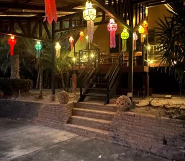 Su Thep Ski Chalet | Dream Den
