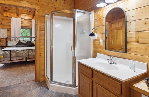 Sevierville Cabin | Dreamcatcher 2 Bedroom Cabin by Redawning
