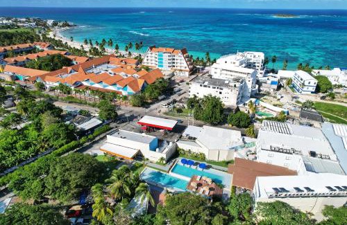 Punta Hansa Hostel | Dreamer Beach Club
