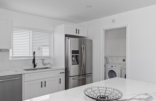Miramar House | Dreamy 4BR Getaway w Private Pool Luxe Patio in Miramar