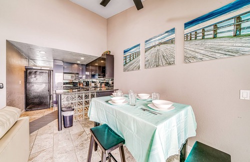 South Oceanside Condo | Dreamy waterfront escape with balcony, high-speed WiFi, & beach access