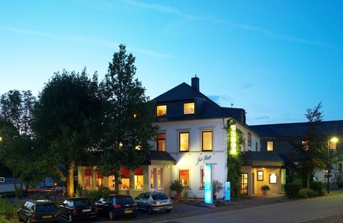 Kell am See Hotel | Dreibettzimmer - Hotel-Restaurant Zur Post