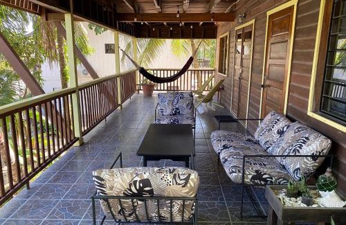 Placencia House | Driftwood Gardens Guesthouse