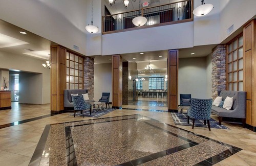 Deer Valley Hotel | Drury Inn & Suites Phoenix Happy Valley