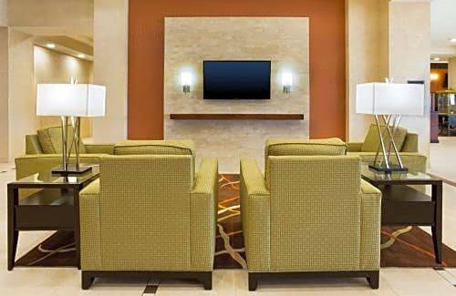 Mount Vernon Hotel | Drury Inn & Suites Mt. Vernon