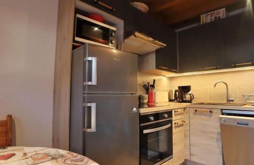 Areches Apartment | Duplex 4/5 pers., centre Arêches-Beaufort, piscine, proche commerces et pistes - FR-1-342-142