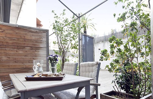 El Putget i Farro Apartment | Duplex in the Center of Barcelona with Swimming Pool