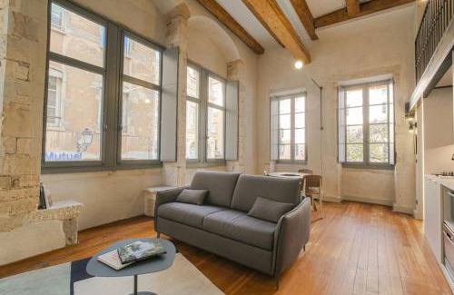 Old Lyon Apartment | Duplex lumineux et authentique, Vieux-Lyon