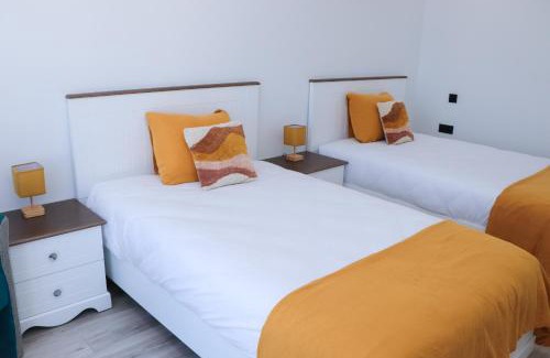 Monastir Apartment | Duplex terrasse vue mer et ville, Pieds dans l'eau