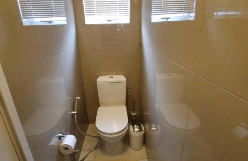 Berea Apartment | Durban Overport Halaal Accommodation 3V "No Alcohol, Strictly Halaal, No Parties, No Noise, Luxury Apartment, Self Catering "300m from Musjid Al Hilaal"