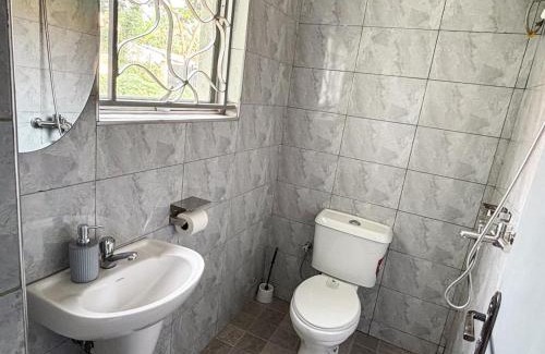 Entebbe Apartment | Dutus ApartHotel Entebbe