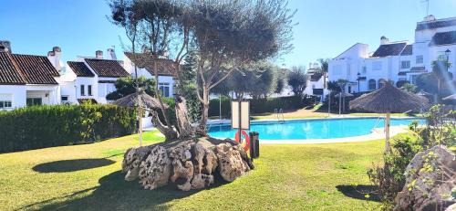 New Golden Mile Villa | E1 Desk Private patio Terrace Barbecue