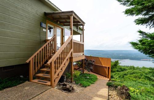 Bryant House | Eagles Nest Cabin with a private hot tub