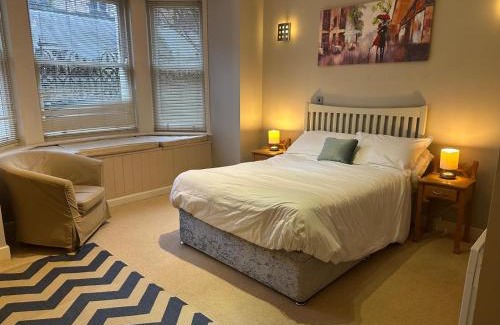 South Cliff Apartment | Easby Hall 24