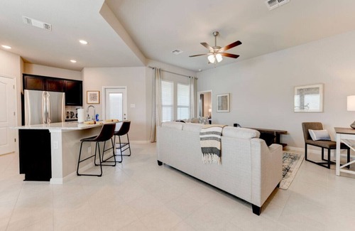 Temple House | East Temple Spacious Second Home for Workers