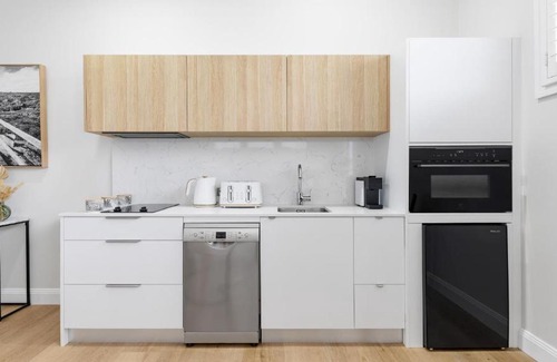 Ettalong Beach House | Easy Stroll - Ettalong Beach