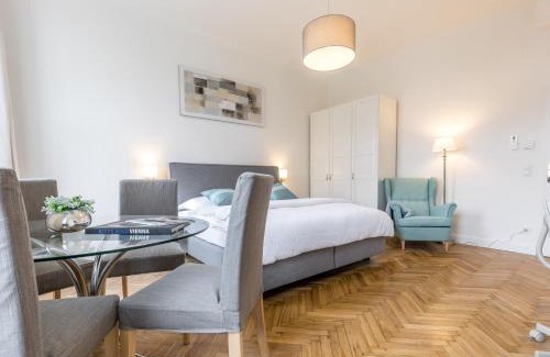 Nibelungen-Viertel Apartment | Easy Vienna 15 Contactless Check IN