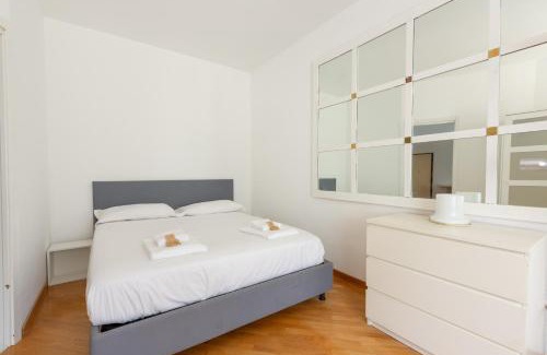 Lorenteggio Apartment | EasyTopStay - Lorenteggio Large Flat