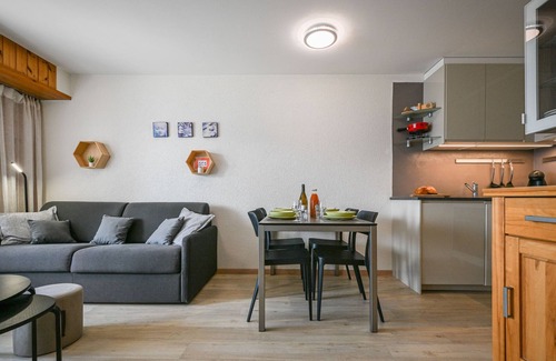 Ovronnaz Apartment | Eaux-Vives 213 by Interhome