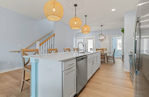 Bermuda Bay House | Ebb Tide 3 Bedroom at Cambridge Cove with Private Hot Tub!