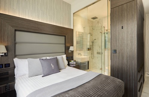 Warwick Hotel | Eccleston Square Hotel
