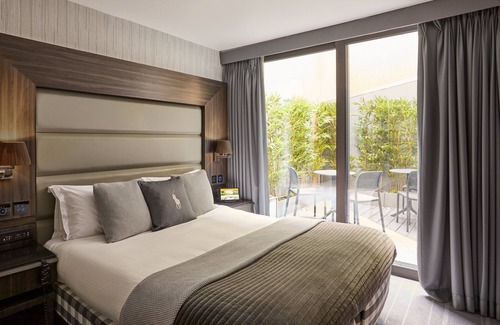 Warwick Hotel | Eccleston Square Hotel