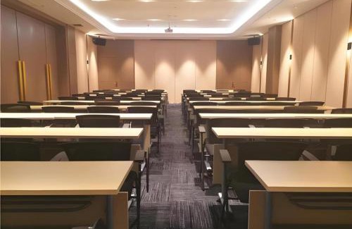 Jiangxia District Hotel | Echarm Plus Hotel Wuhan Wenhua Boulevard Dahualing Subway Statiom