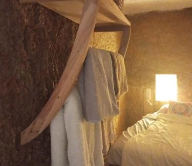 Los Gavilanes House | Eco-Finca Azuay - Cave refuge